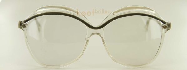 Vintage Charles Jourdan CJ05-749
