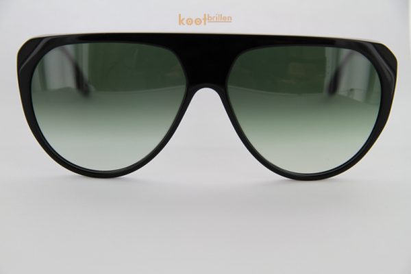 Victoria Beckham zon VB600s