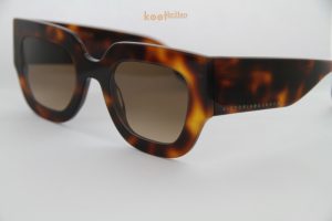 Victoria Beckham zon VB606s